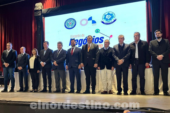 El gobernador Juancho Acosta integró la mesa de honor en el este reportaje compartimos fragmentos del discurso del gobernador Juancho Acosta en el “I Encontro de Negócios da Fronteira” organizado por la Masonería. (Foto: Asesoría de Prensa de la Municipalidad de Ponta Porã).