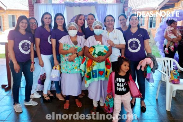 Profesionales del sector Neonatología del Hospital Regional de Pedro Juan Caballero compartieron con madres una actividad con misa en la Semana del Prematuro. (Foto: Diego Lozano para Ideas del Norte Consultora Publicitaria).