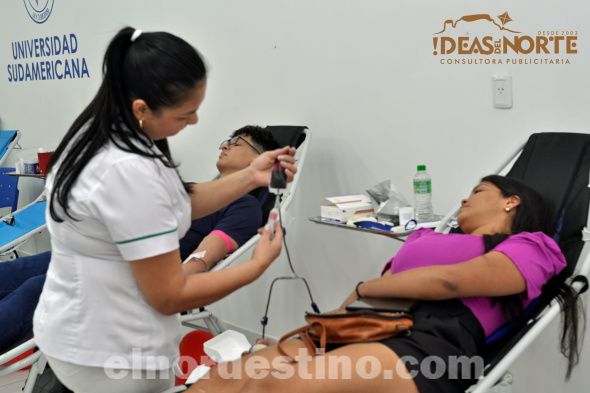 Superando las expectativas, más de doscientos donantes se presentaron en la Clínica de Universidad Sudamericana durante la campaña a favor del Centro Productor de Sangre y Terapia Celular del Hospital Central del Instituto de Previsión Social. (Foto: Diego Lozano para Ideas del Norte Consultora Publicitaria).