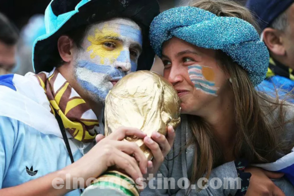 En conmemoración del centenario de la primera Copa del Mundo de 1930 celebrada en Uruguay, el estadio Centenario de Montevideo será sede de uno de los partidos inaugurales, al igual que otras dos sedes en Argentina y Paraguay, países cuyas selecciones se estrenarán jugando en casa. (Foto: El Charrúa)