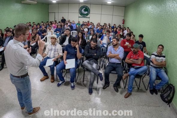 Escuela de Liderazgo Universitario “República Joven” es un espacio brindará a los jóvenes las herramientas primordiales para insertarse en una sociedad del conocimiento, en la cual no sólo es importante el aporte científico, técnico o epistémico. (Foto: Secretaría Nacional de la Juventud).