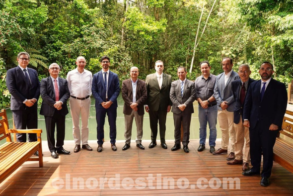 Las autoridades de Mato Grosso do Sul y la delegación paraguaya abordaron también las obras de infraestructura que deberíamos llevar adelante de manera conjunta, como por ejemplo el dragado del Río Paraguay. (Foto: Campo Grande al Día).