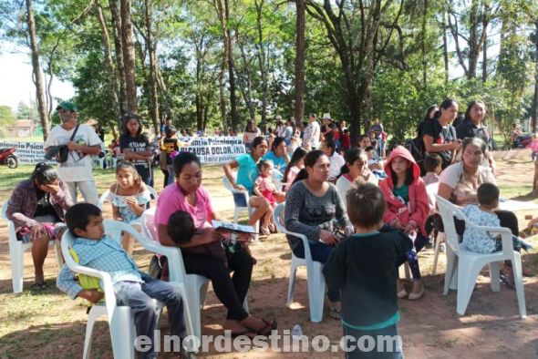 En la Escuela Básica Nro. 154 “General Eugenio Alejandrino Garay” de Capitán Bado se ofrecieron atenciones médicas básicas con entrega de medicamentos, materializadas por el Proyecto UCP en Acción. (Foto: Gentileza).