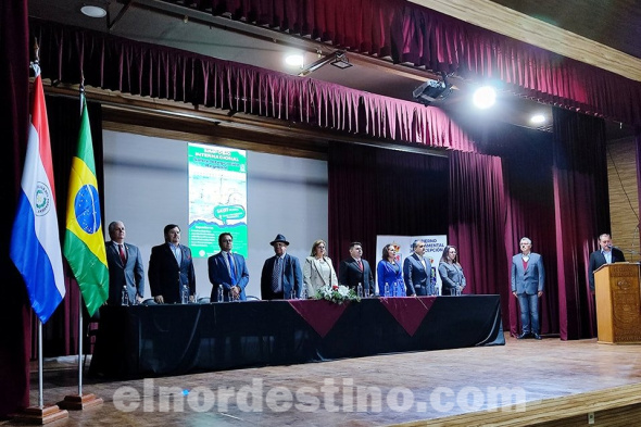 El Simposio Internacional sobre Integración Regional se realizó el viernes 14 de Julio en la sede del Teatro Municipal de Concepción. Fue organizado por la Gobernación de Concepción. Participaron expositores nacionales y extranjeros. (Foto: Fanpage de Facebook de la Gobernación de Concepción).