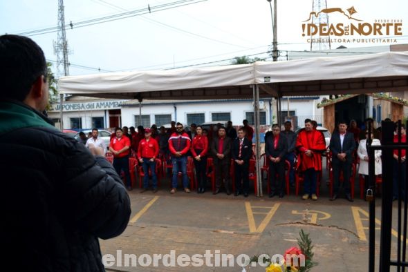 Momento del emotivo acto litúrgico que se realizó por la mañana en la Seccional Nro. 217 “Don Paublino Mendoza Espínola”. (Foto: Diego Lozano para Ideas del Norte Consultora Publicitaria).