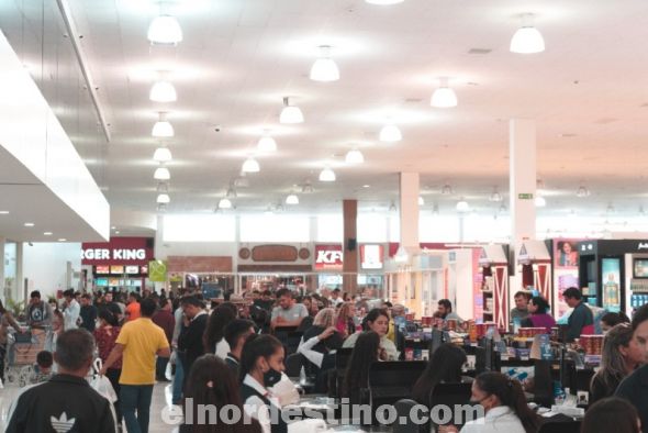 Shopping China Importados se vuelve una parada obligatoria el día 16 de Abril; ofrecerá un show especial del conejito de Pascua en todos los locales, además degustaciones de las mejores marcas de chocolates del mundo. (Foto: gacetilla de prensa de Shopping China Importados).