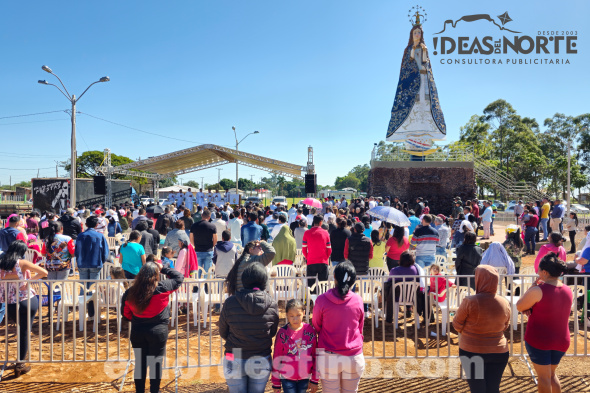 Del acto de inauguración participaron autoridades locales y de la Asociación Rural del Paraguay, así como de la Conferencia Episcopal Paraguaya, de Ponta Porã, del estado del Mato Grosso do Sul y numerosos feligreses. (Foto: Diego Lozano para Ideas del Norte Consultora Publicitaria).