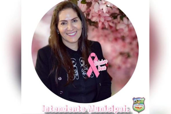 La Intendente Municipal licenciada Mahiba Carolina Yunis Acevedo apoya abiertamente la campaña Octubre Rosa para la concientización sobre Cáncer de Mama. (Foto: Facebook Carolina Yunis De Acevedo Concejal - Intendente Interino).