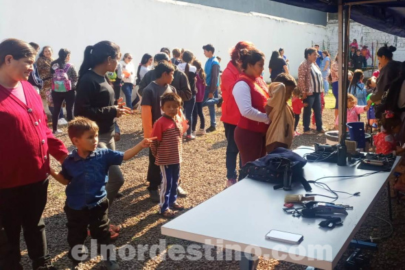 En la Clínica 3 de Universidad Central del Paraguay se celebró el Día del Niño con atenciones médicas gratuitas y recreación