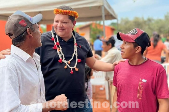 Durante Día de Gobierno, gobernador Juancho Acosta inaugura Viviendas Sociales para la Comunidad Indígena Yvy Ata’i 