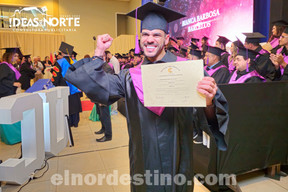 Se graduaron ochenta y seis nuevos profesionales de Medicina que cursaron sus estudios en Universidad Central del Paraguay