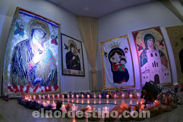 Inauguran exposición de imágenes de la Virgen del Perpetuo Socorro en Centro Cultural de la Gobernación de Amambay