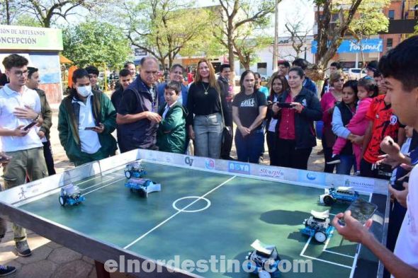 ROBOCUP: Primer Torneo de fútbol con robots organizado por alumnos del Colegio Departamental Concepción