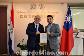 Estudiante universitario pedrojuanino homenajeado por la Junta Municipal comparte su experiencia como becario en Taiwán