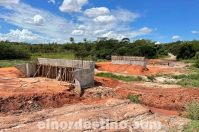 Avanza la construcción de dos puentes de hormigón armado en la localidad de Karapai, Cruce Panaderos, departamento de Amambay