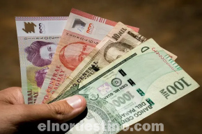 En Paraguay los billetes de polímero tienen una vida esperada de treinta y ocho meses, tres veces más que los billetes de algodón