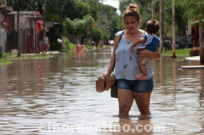Ayuda humanitaria continuó llegando durante el fin de semana a familias afectadas por inundaciones en Concepción y Chaco