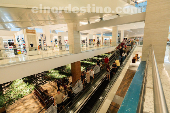 Shopping China Importados es una empresa multinacional reconocida desde hace décadas por su gestión responsable, transparencia y políticas claras de atención al cliente. Su historia comenzó en la ciudad de Pedro Juan Caballero. (Foto: Gacetilla de prensa de Shopping China Importados).