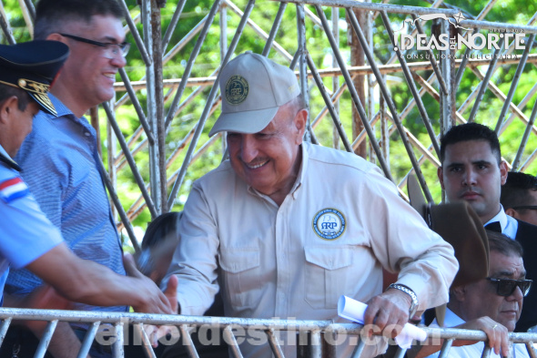 El presidente de la Asociación Rural del Paraguay Regional Amambay doctor César Rodríguez destacó las bondades Amambay, a la que llamó una tierra en la que se puede hacer mucho, como convertirla en un gran centro de la maquila. (Foto: Diego Lozano para Ideas del Norte Consultora Publicitaria).