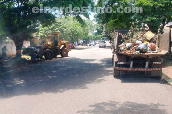Estaría bueno que la población no arrojar residuos en lugares no permitidos. Los desechos domésticos deberían ir en bolsas cerradas y depositarse en los puntos establecidos hasta la visita del recolector. (Foto: Municipalidad de Pedro Juan Caballero).