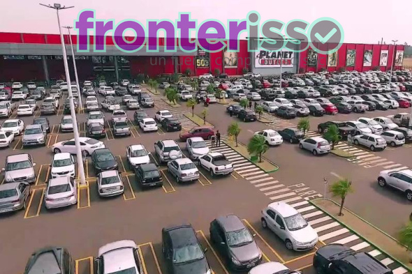 Planet Outlet está localizado en la ciudad de Pedro Juan Caballero frente a la línea internacional que la separa de la ciudad brasileña de Ponta Porã. Abierto todo el año, con un horario de funcionamiento especial de 8 a 20 horas. (Foto: Gacetilla de Prensa de Planet Outlet).