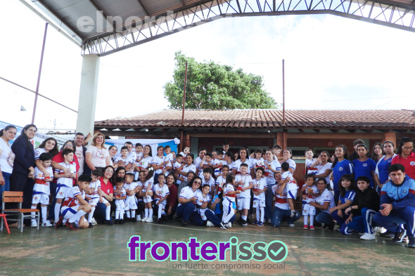 “Olimpíadas Especiales Atletas Jóvenes” es un programa de Olimpiadas Especiales para niños de 2 a 7 años, con y sin discapacidad intelectual, que se enfoca en la introducción a habilidades deportivas básicas y la inclusión. (Foto: Diego Lozano para Ideas del Norte Consultora Publicitaria).