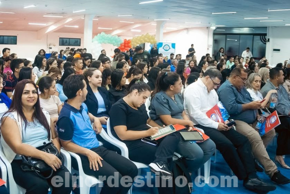 Construyendo Conexiones para el Apoyo Integral al Trastorno del Espectro Autista se trató de una jornada enriquecedora, en la que se discutieron temas fundamentales para mejorar la inclusión y el apoyo a las personas con TEA en la comunidad amambayense. (Foto: Asesoría de Prensa de UCP sede PJC).