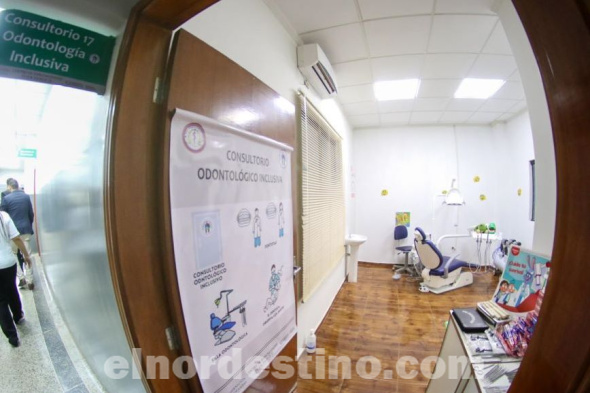 El Hospital Regional de Pedro Juan Caballero ahora cuenta con un nuevo mamógrafo y servicios ampliados, tras la habilitación de importantes obras durante una breve encabezada por la ministra de Salud María Teresa Barán. (Foto: Ministerio de Salud Pública y Bienestar Social).