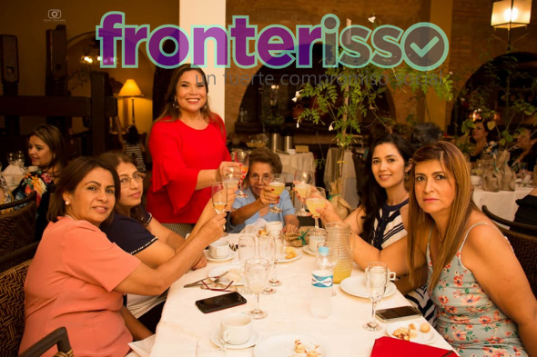 Casada con el señor Ramón Crisóstomo Benítez Rolón (Q.E.P.D.) en el año 1954, Ña Juana María Ruíz Díaz viuda de Benítez tuvo diez hijos. Llegó a Pedro Juan Caballero nombrada por el Ministerio de Salud para colaborar en el área de Obstetricia. (Foto: Facebook de Juana María Ruíz Díaz).