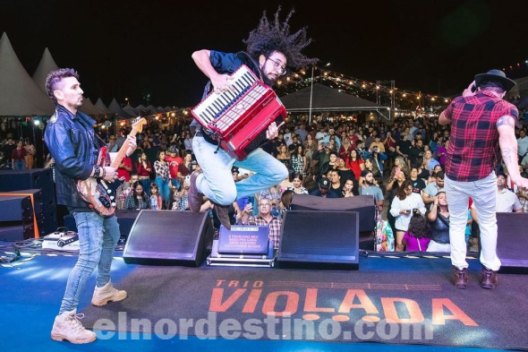 La Fiesta Junina anual que organiza Universidad Central del Paraguay se convirtió en uno de los mayores eventos de la frontera. Pedro Juan Caballero y Ponta Porã dispondrán de comidas y bebidas típicas de las fiestas juninas de Brasil y la cocina tradicional paraguaya. (Foto: Asesoría de Prensa de UCP sede PJC).