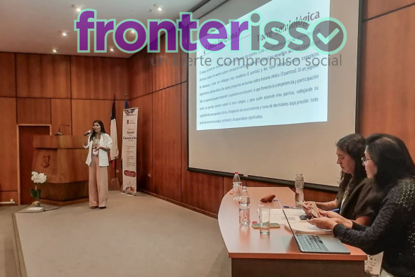 La alumna Camila Gabriela Robles llevó el nombre de UNISUD al III Congreso Iberoamericano en Educación en Ciencias de la Salud en Chile, demostrando que la experiencia universitaria también se construye fuera del aula. (Foto: gacetilla de Prensa de UNISUD Sede Pedro Juan Caballero).