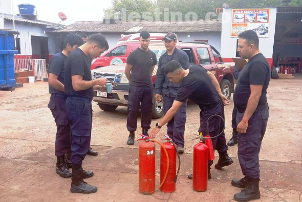 El período de capacitación de los nuevos agentes de la Policía Municipal de Tránsito de Pedro Juan Caballero se había iniciado en Marzo y terminado en Octubre, acción que le faculta a los mismos a salir por las calles de nuestra ciudad a desempeñar funciones. (Foto: Municipalidad de Pedro Juan Caballero).