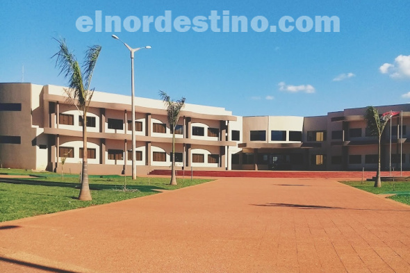 El actual diputado por Amambay abogado, profesor y comunicador social Santiago Alfredo Benítez Cáceres renunció a su precandidatura para la intendencia municipal de Pedro Juan Caballero. (Foto: Municipalidad de Pedro Juan Caballero).
