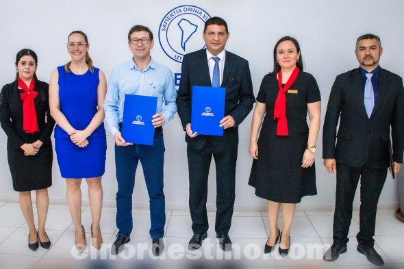 La firma del acuerdo entre la Facultad de Derecho y Ciencias Sociales de la UNA filial Pedro Juan Caballero y Nueva Universidad Sudamericana beneficirá tanto a estudiantes como a docentes, y creando oportunidades para proyectos colaborativos. (Foto: Gacetilla de Prensa de Nueva Universidad Sudamericana).