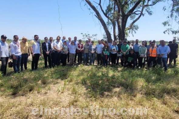 La visita al predio destinado para la edificación del Hospital General de Concepción fue coordinada por la Itaipú Binacional, que financia el proyecto en colaboración con el Ministerio de Salud Pública y el Ministerio de Obras Públicas y Comunicaciones. (Foto: MSPBS).