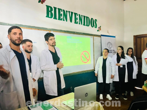 Charla para entender los peligros de la marihuana con alumnos de Universidad Sudamericana en colegio de Pedro Juan Caballero