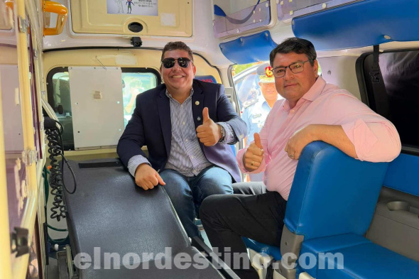 Comandante de la Junta Nacional de Bomberos agradeció al gobernador de Amambay Juancho Acosta por las ambulancias 