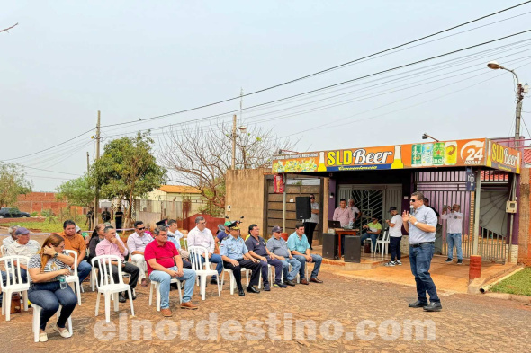 Gobernador Juancho Acosta entregó empedrado en calle Padre Pedro Silva del barrio General Genes en Pedro Juan Caballero