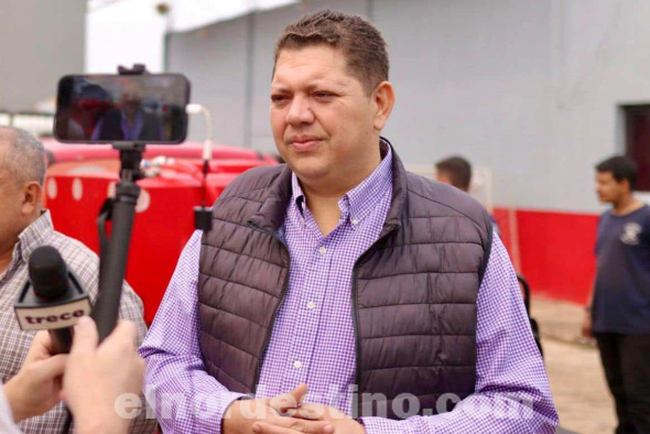 Bomberos Voluntarios de Pedro Juan Caballero favorecidos por entrega de equipos de parte del gobernador Juancho Acosta