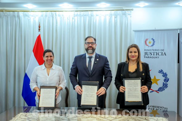 Ministerio de Justicia fortalece la articulación entre el Estado y la academia mediante convenios de cooperación con UA y UNISUD 